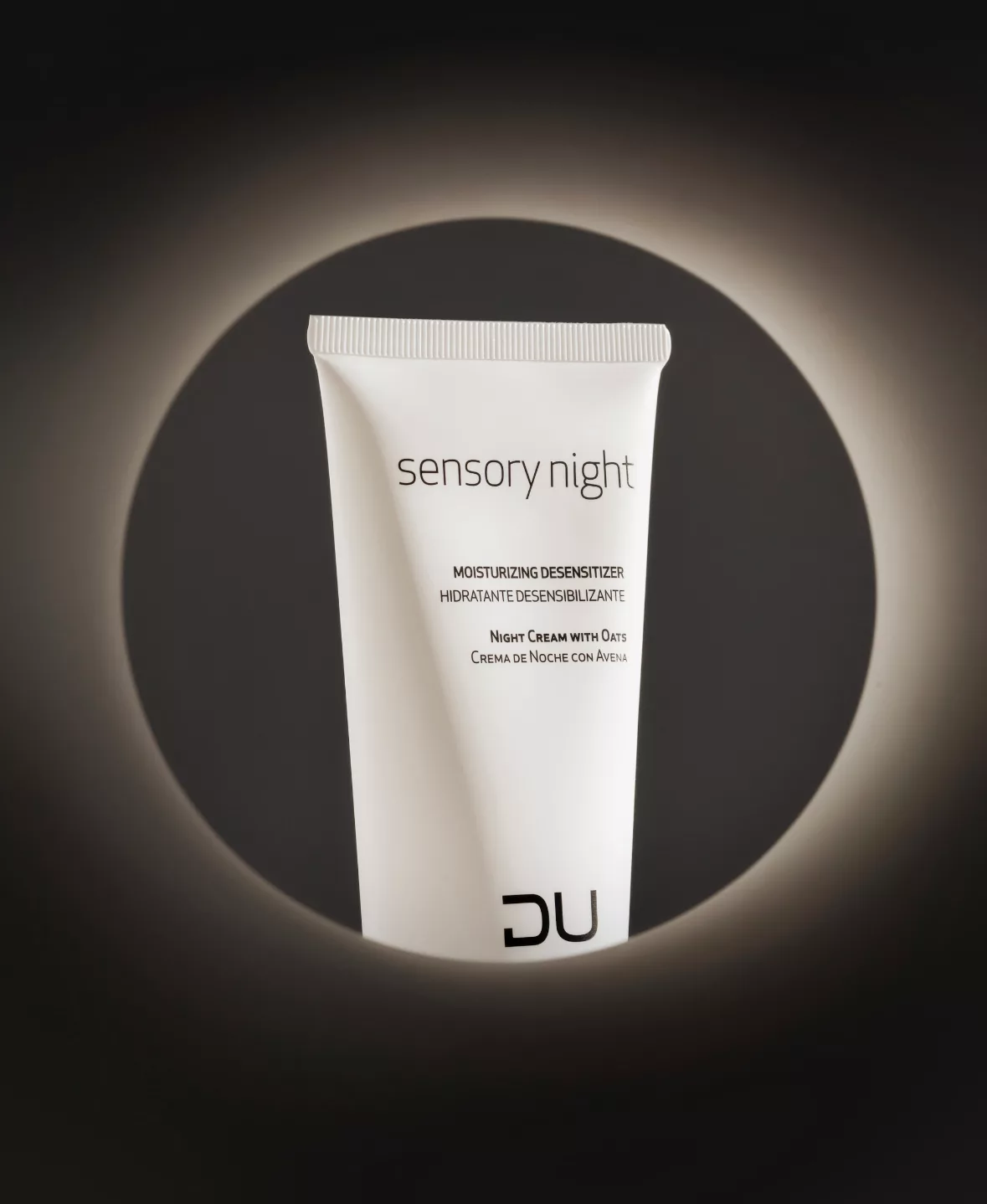 Odżywczy krem do skóry wrażliwej i reaktywnej na noc Sensory Night
